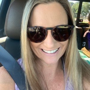 Meet your Posher, Jennifer